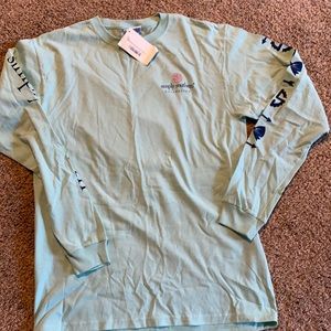 NWT Simply  Southern long sleeve tshirt. Size Medium.